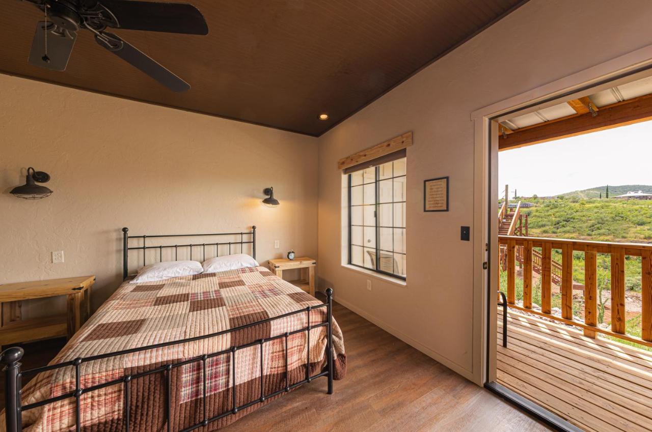 Miners Cabin #2 - King Bed - Accessible Room - Private Balcony Tombstone Exterior foto